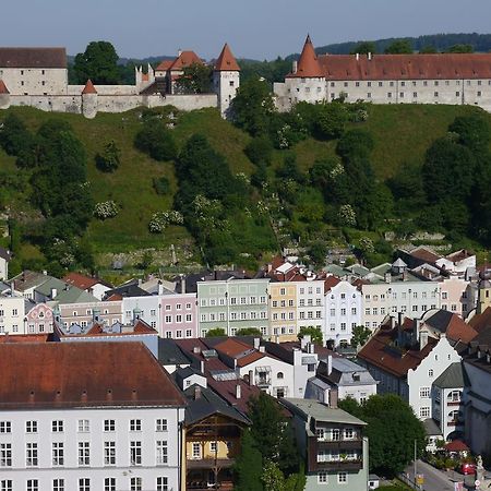 Bayerischer Hof Hotel Burghausen Exterior foto